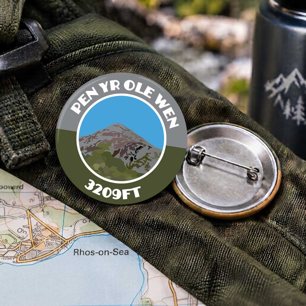 Pen Yr Ole Wen 25mm Pin Badge | Travel Memories Pin Badge