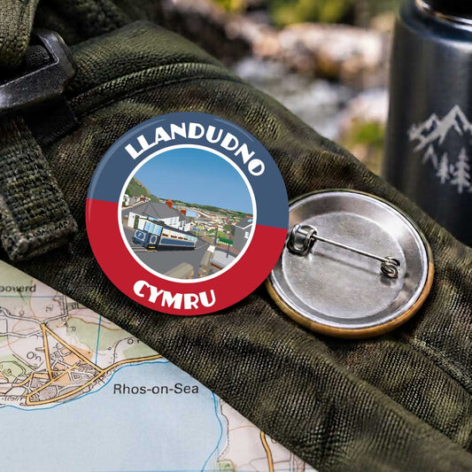 Llandudno with 25mm Pin Badge | Travel Memories Pin Badge